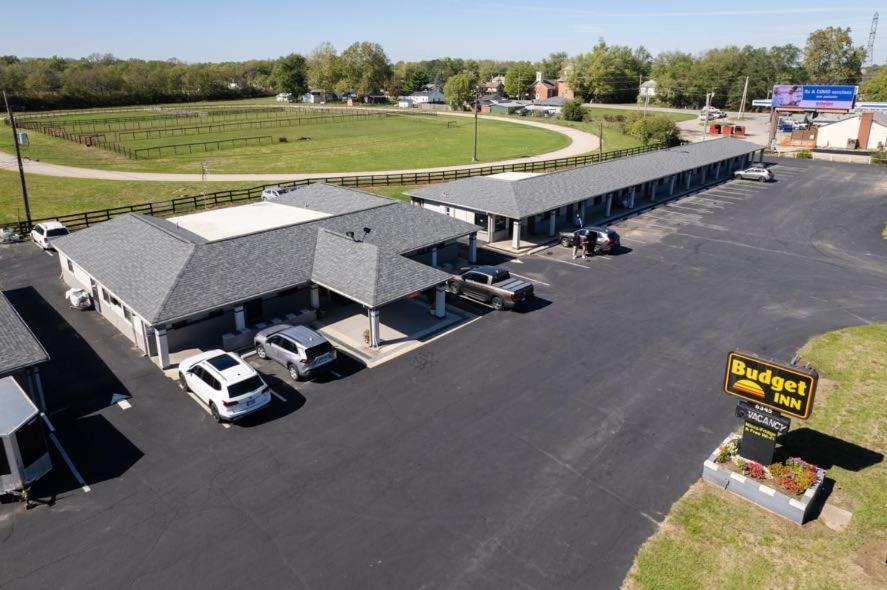 Budget Inn Columbus ロックボーン  エクステリア 写真