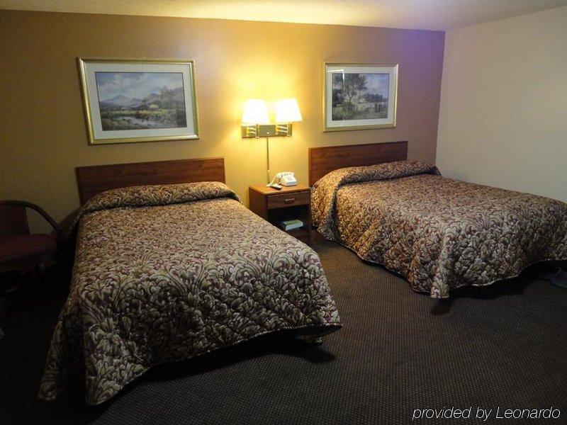 Budget Inn Columbus ロックボーン  部屋 写真